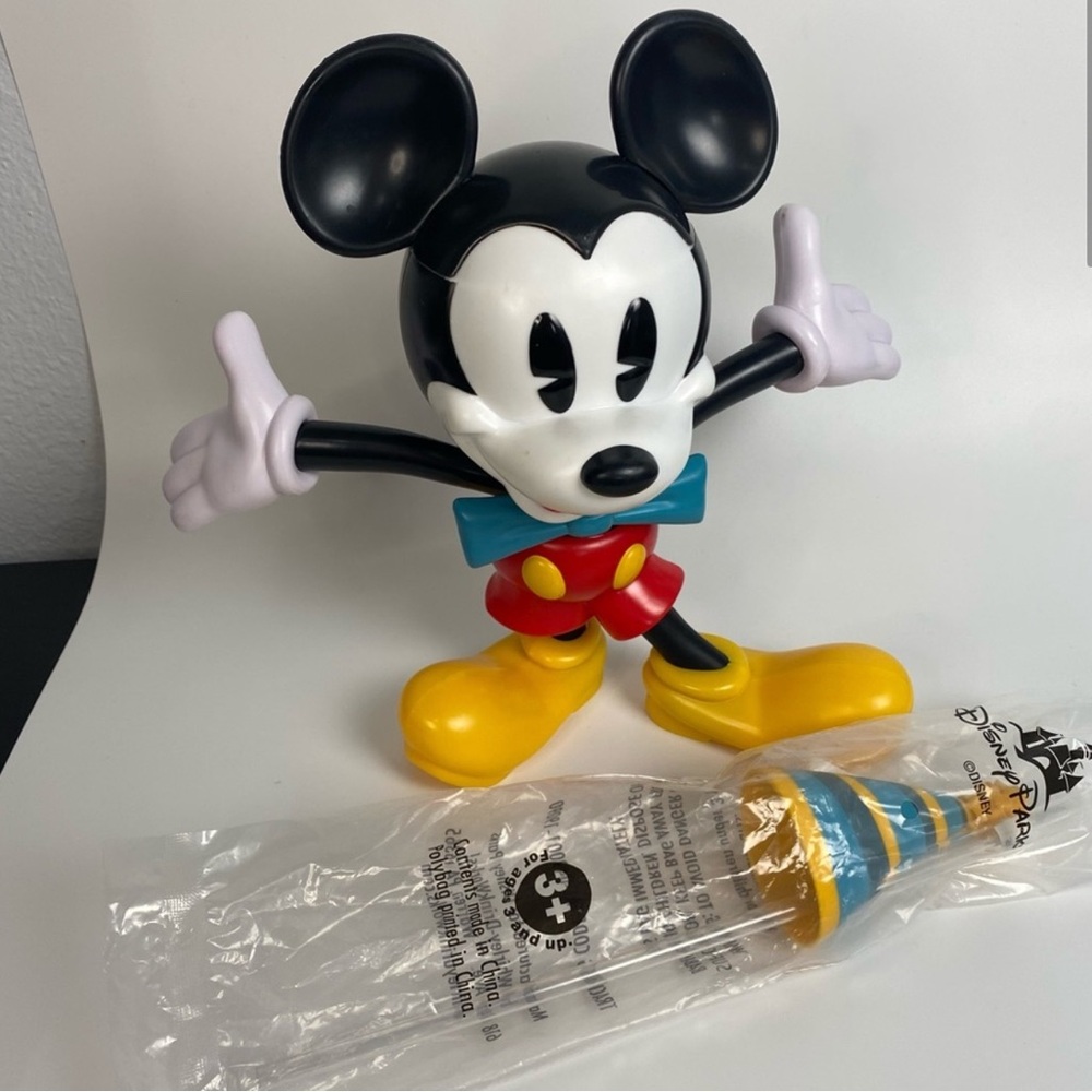 Disney Parks Mickey Mouse Birthday Sipper Cup